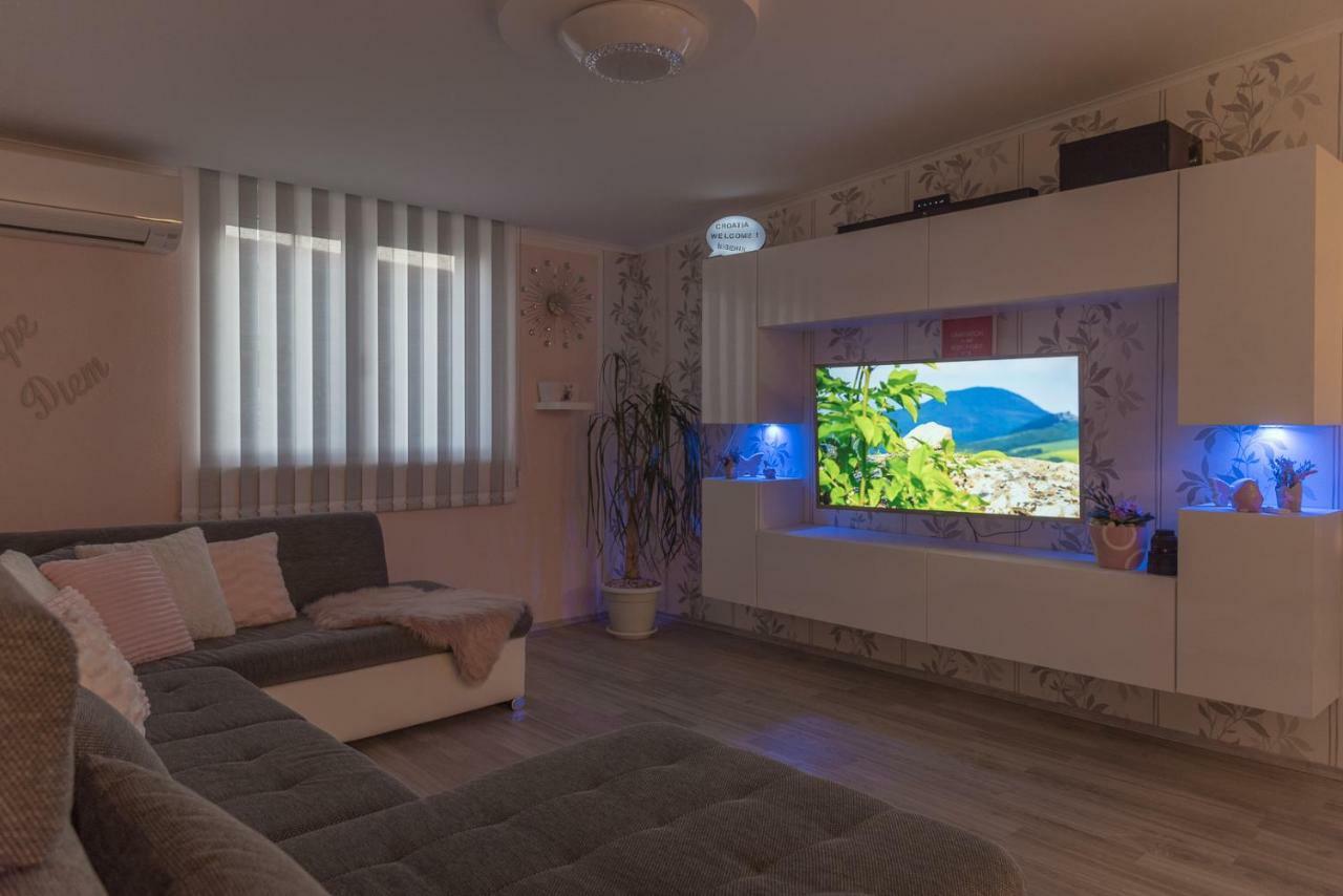 Apartment Danijela II シベニク エクステリア 写真