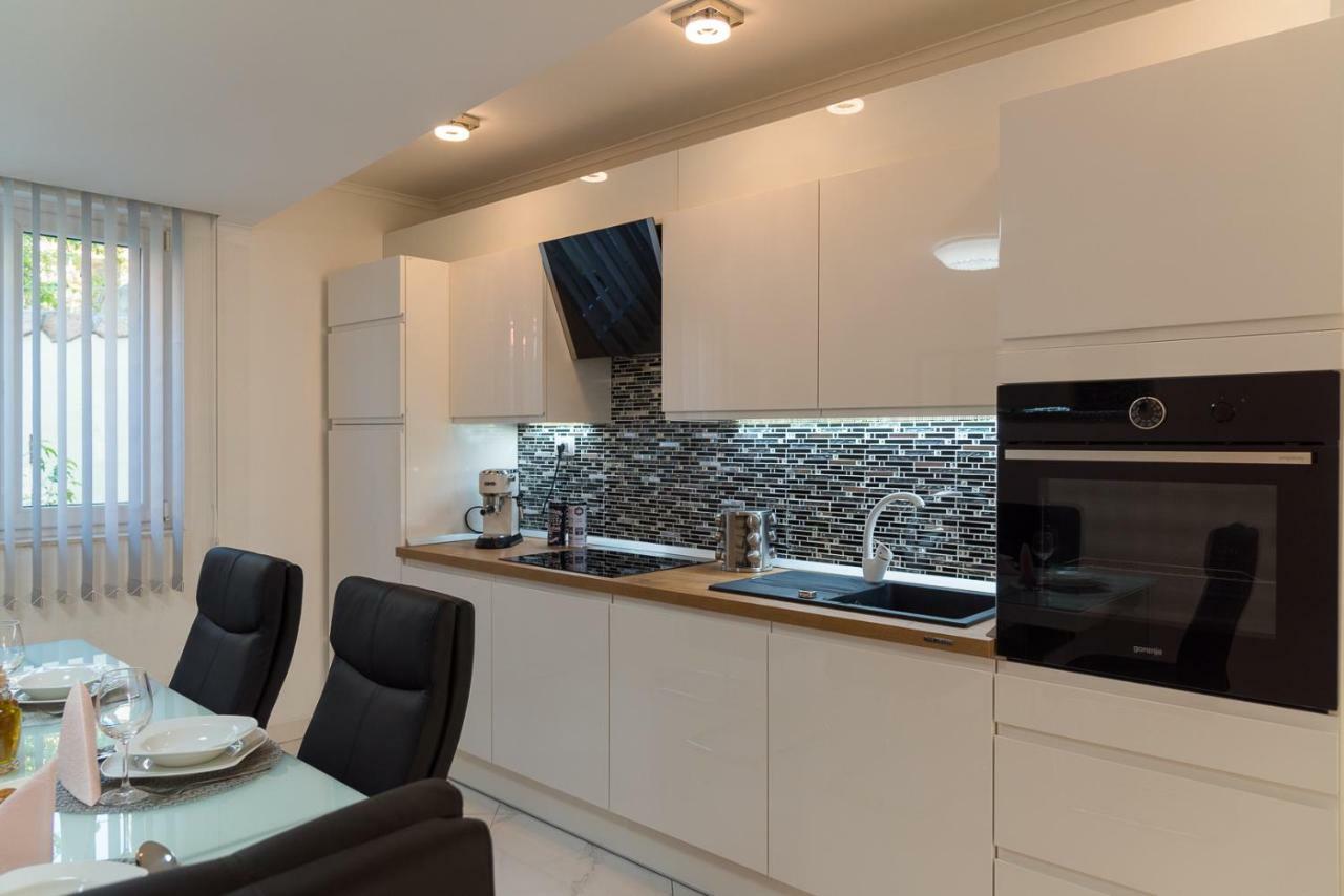 Apartment Danijela II シベニク エクステリア 写真
