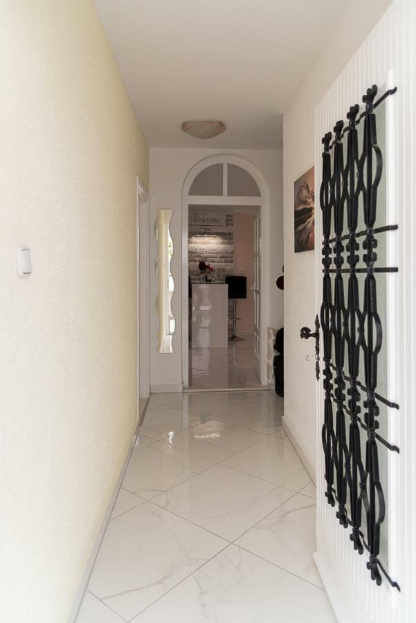 Apartment Danijela II シベニク エクステリア 写真